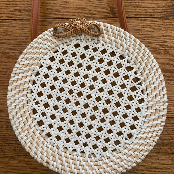 By Anthroplologie Round Rattan Wicker Baskey Bag Crossbody Purse - Picture 2 of 7